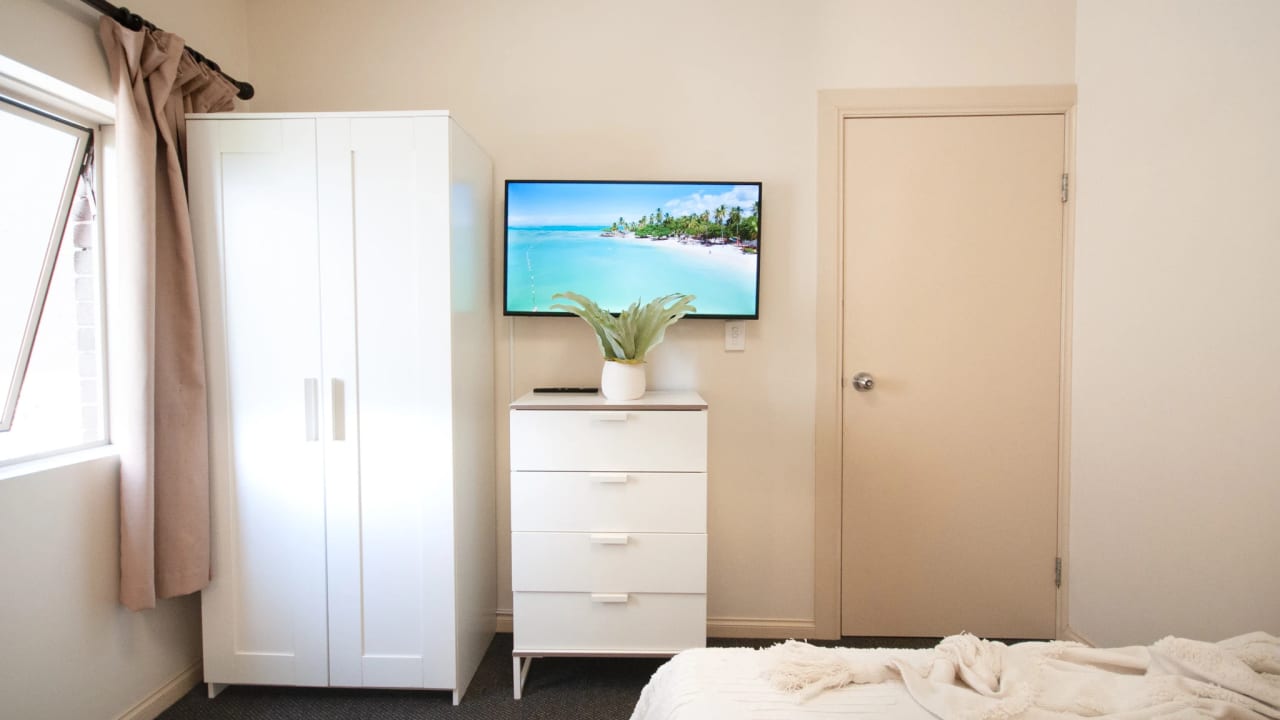 Furnished room in a share house