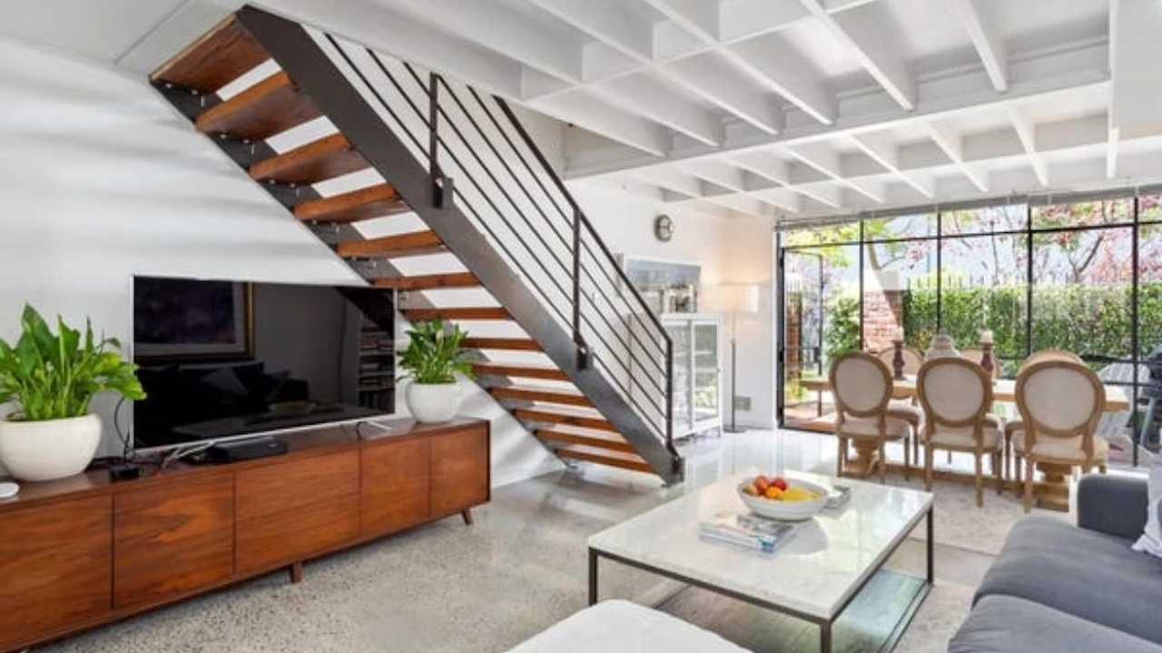 Unfurnished room with own bathroom