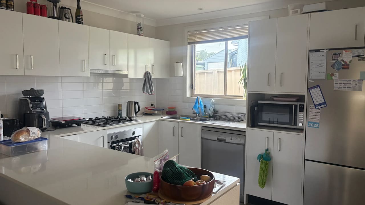 Unfurnished room in a flatshare