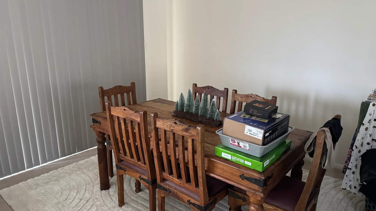 Furnished room in a flatshare