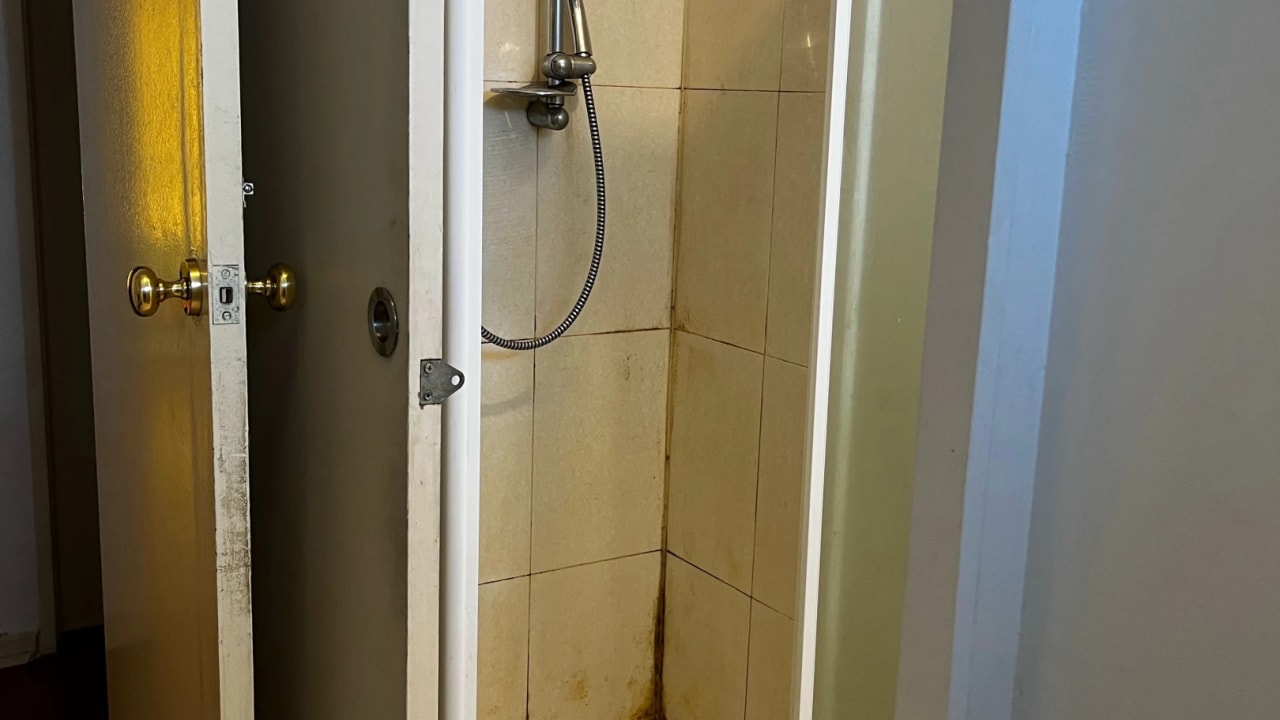 Room in a share house