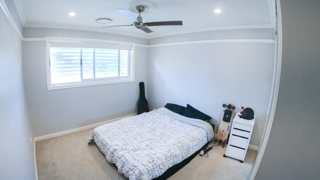 Room in a share house