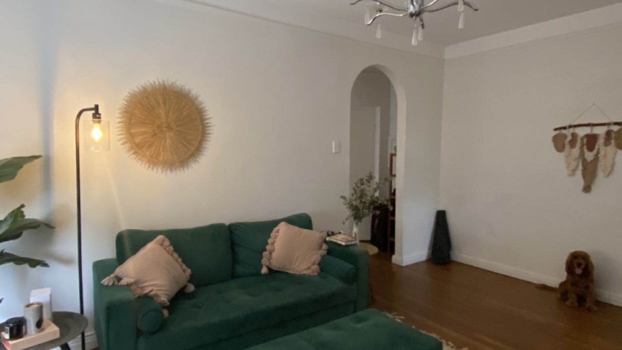 Unfurnished room in a flatshare