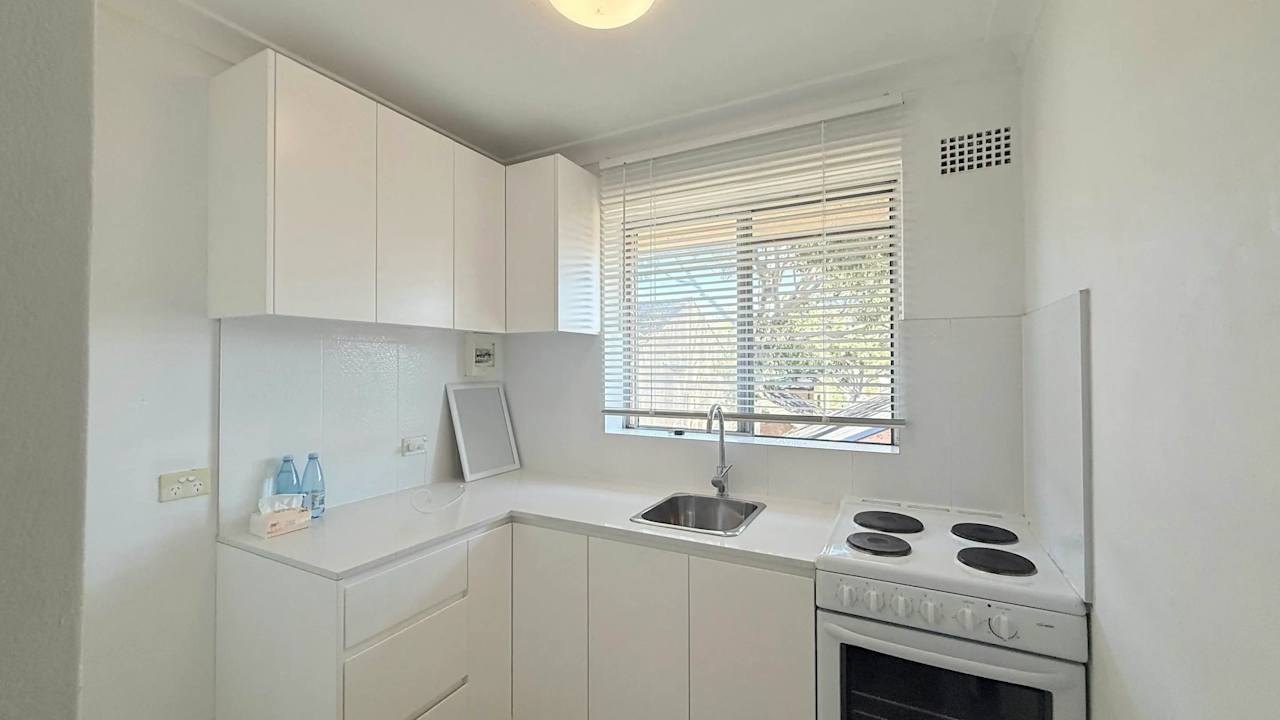 Furnished room studio flat for rent