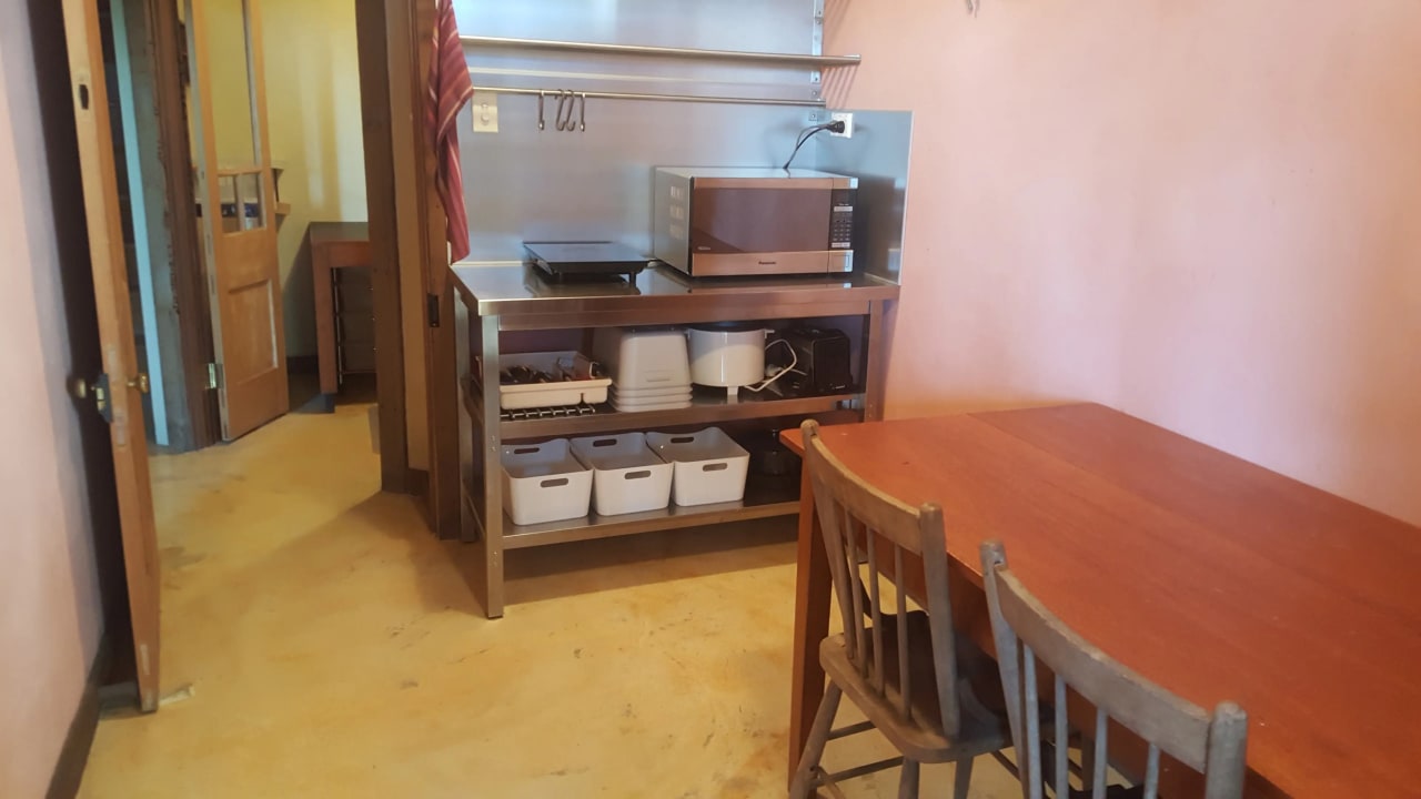 Furnished room studio flat for rent