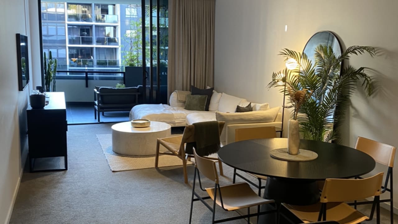 Unfurnished room with ensuite in a flatshare