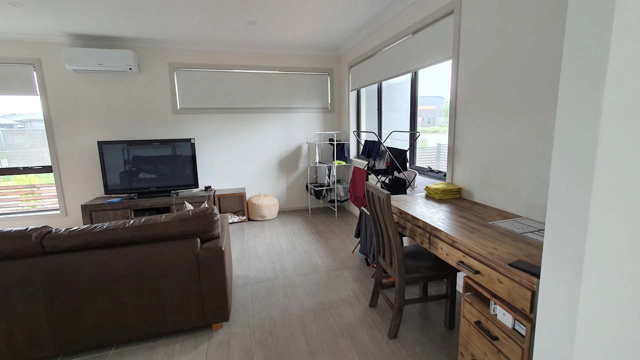 Unfurnished room in a share house