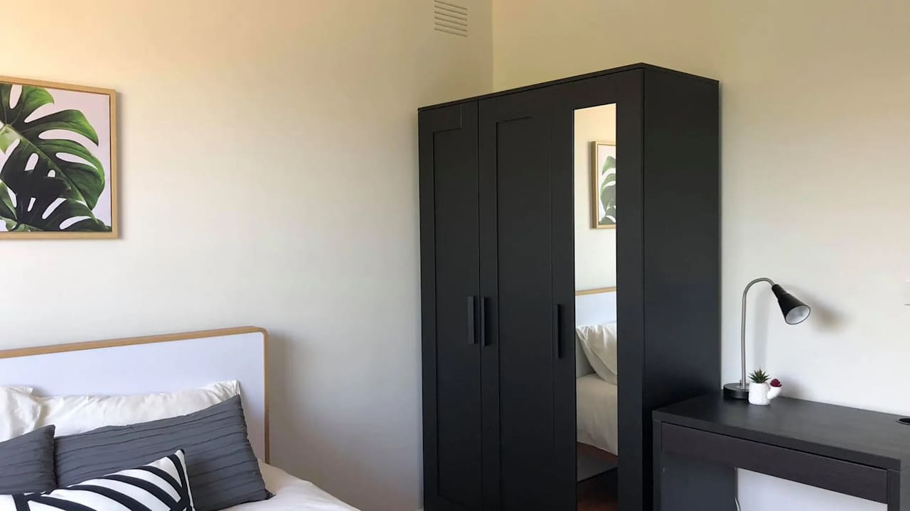 Furnished room in a share house