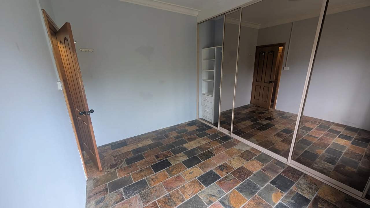 Unfurnished room in a share house