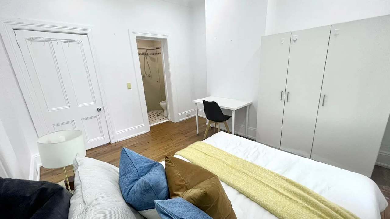 Room with ensuite in a share house