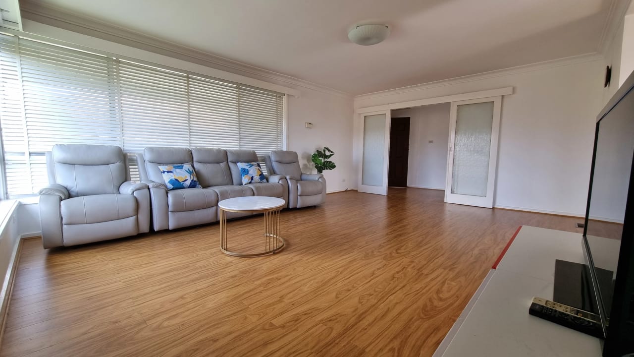 Whole property with 4 rooms for rent