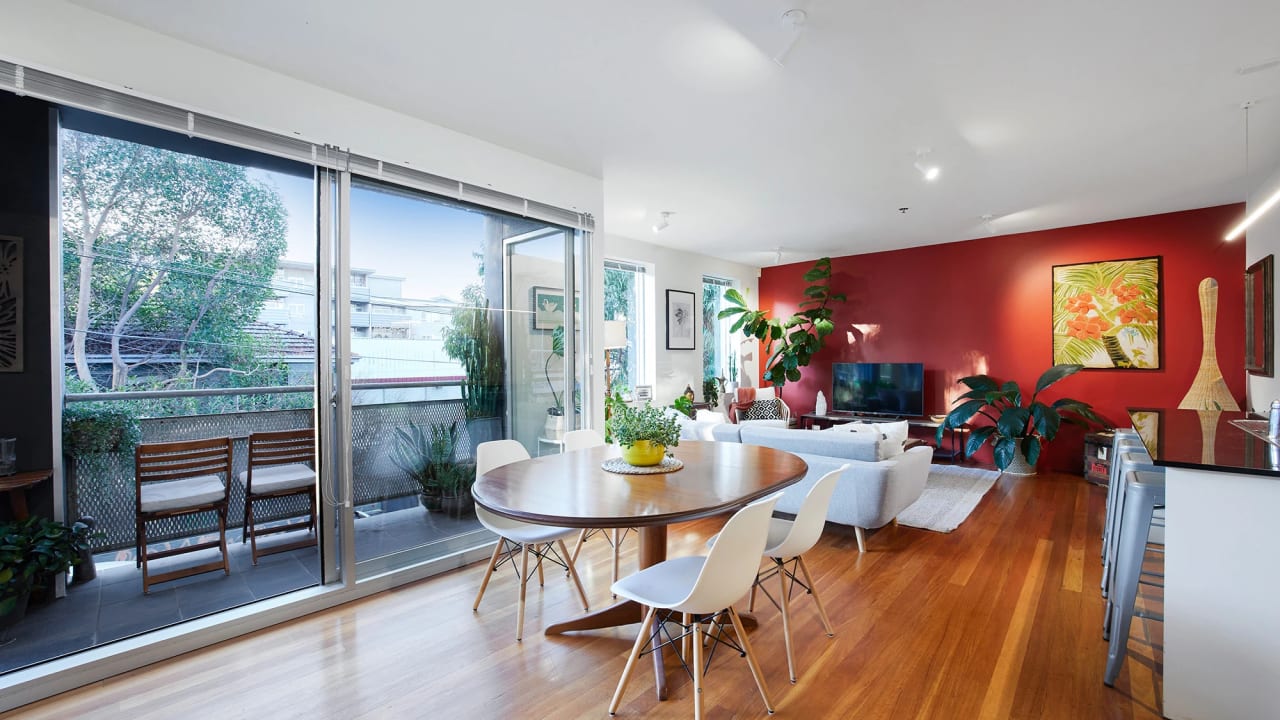 Furnished room in a flatshare