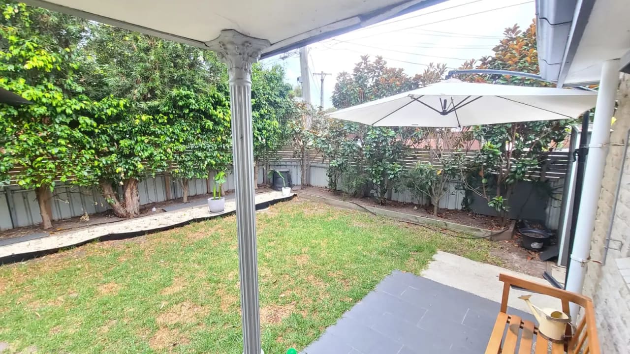 Furnished room in a share house