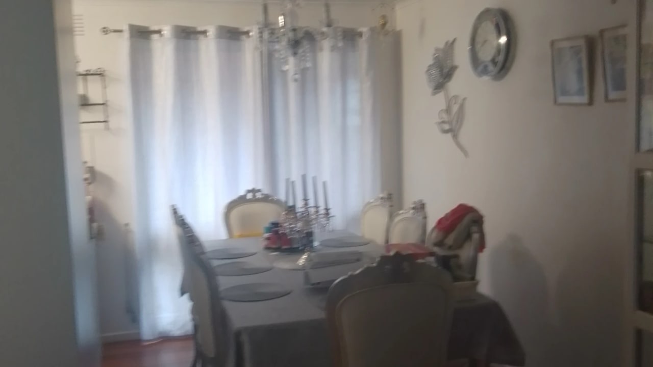 Room in a share house