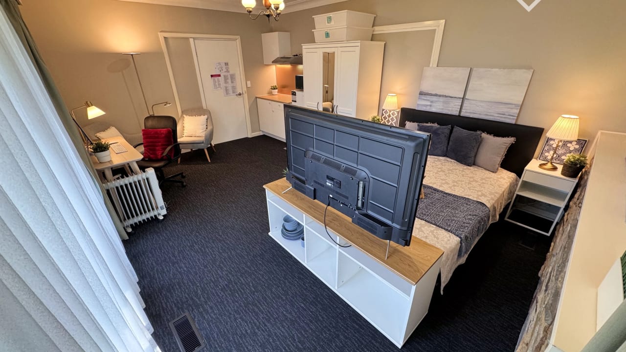 Furnished room in a share house