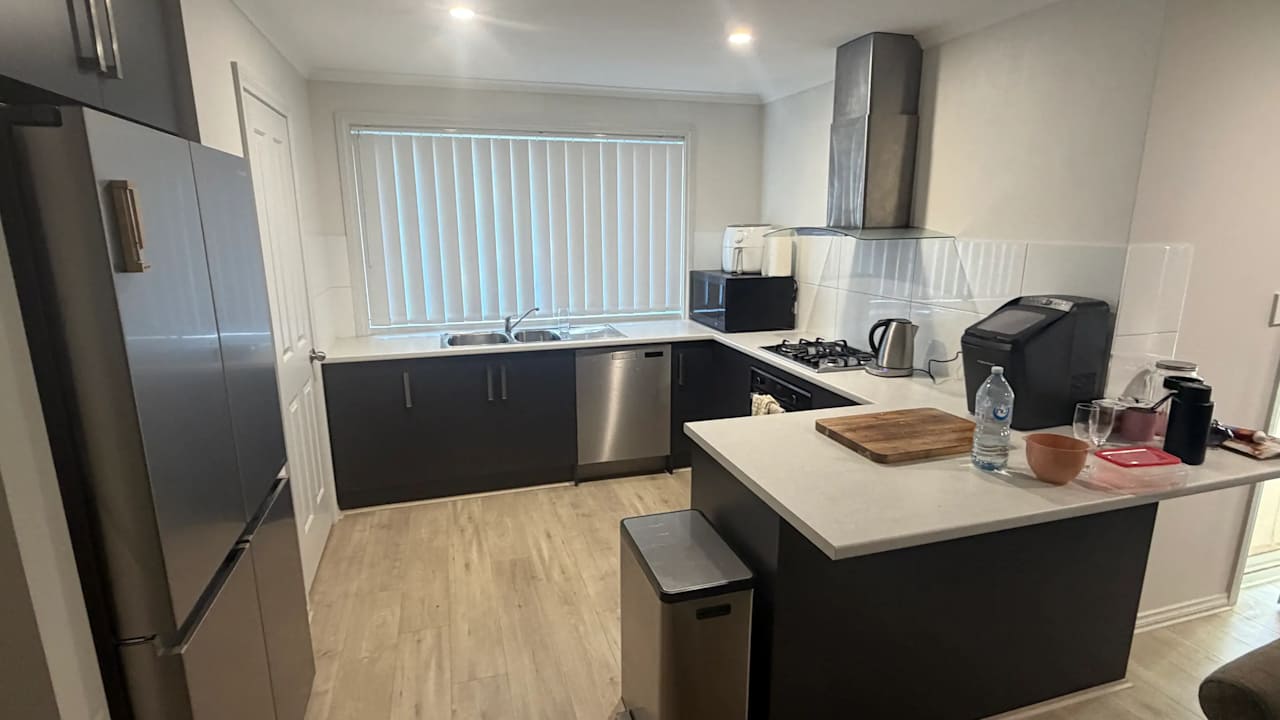 Unfurnished room with own bathroom