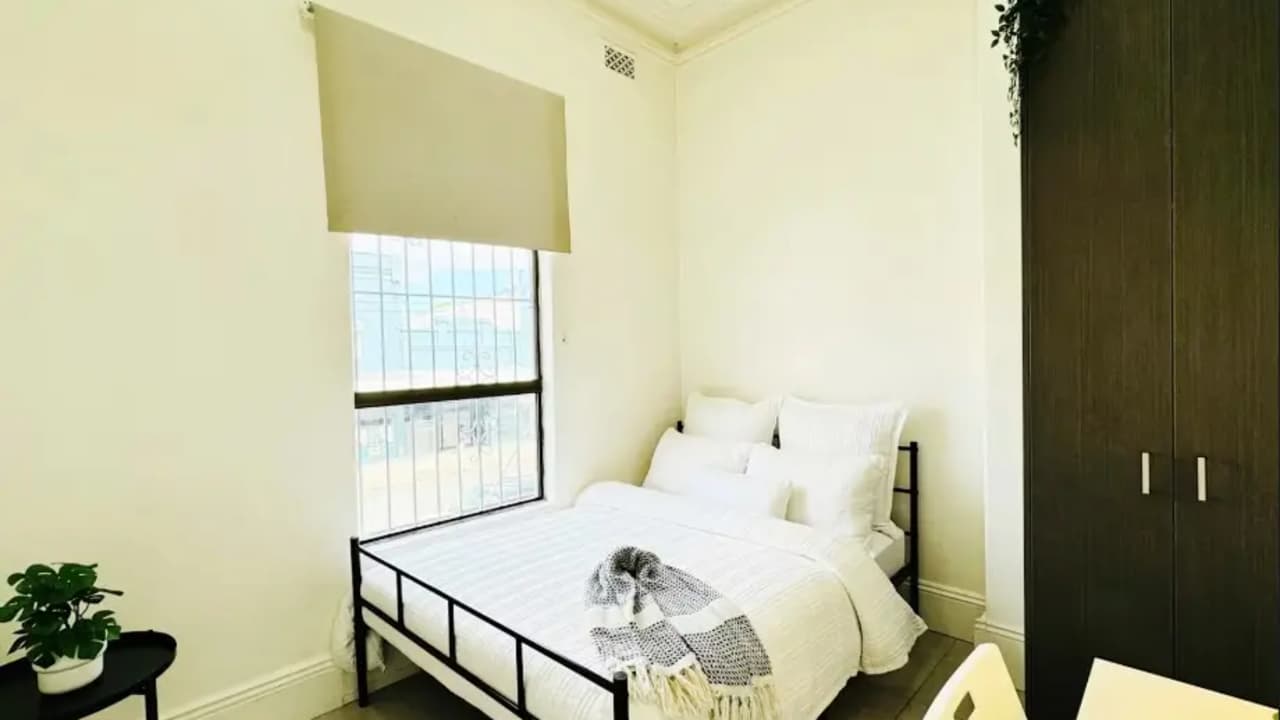 Furnished room in a share house