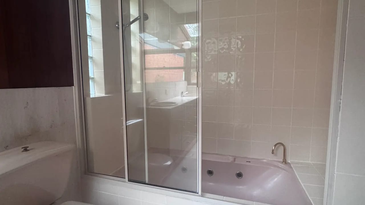 Whole property with 5 rooms for rent