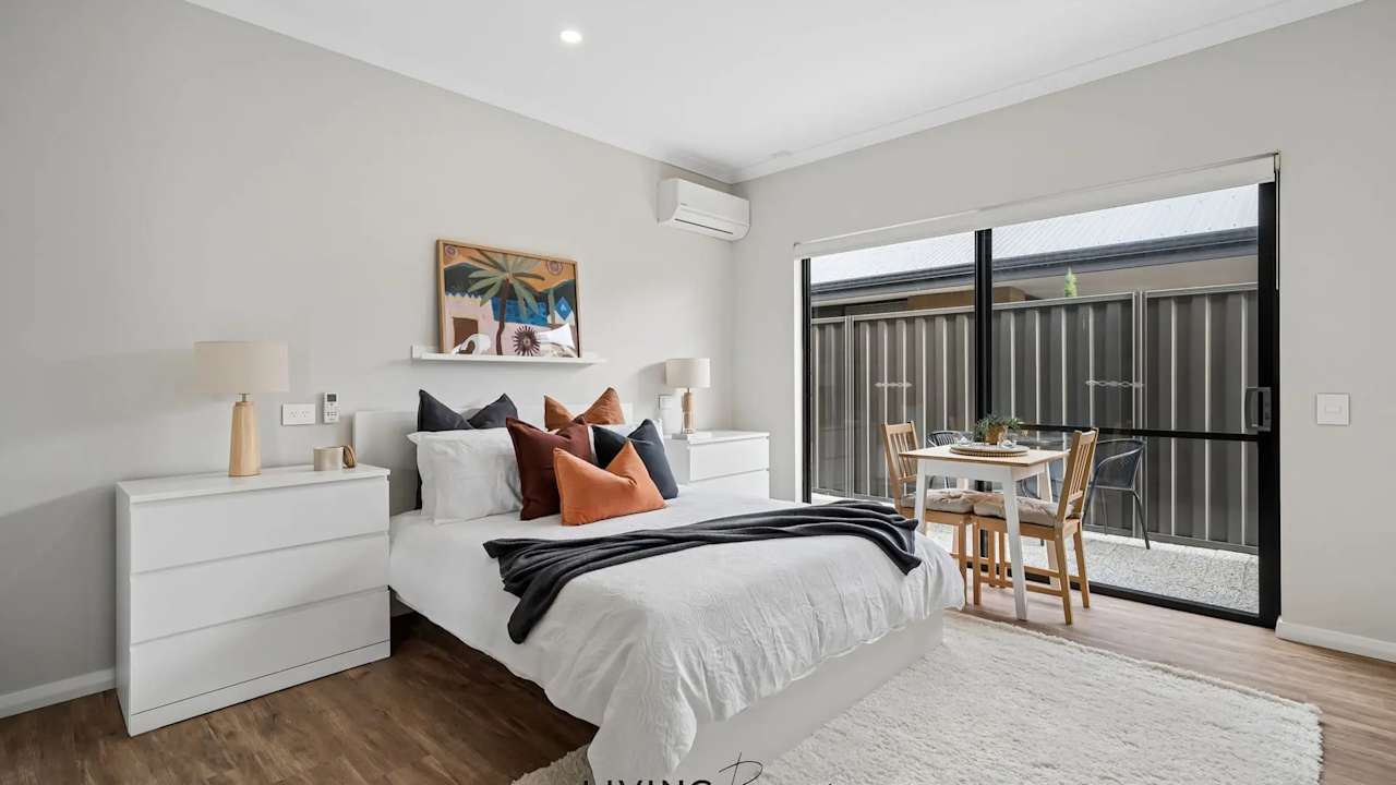 Furnished room with ensuite in a share house