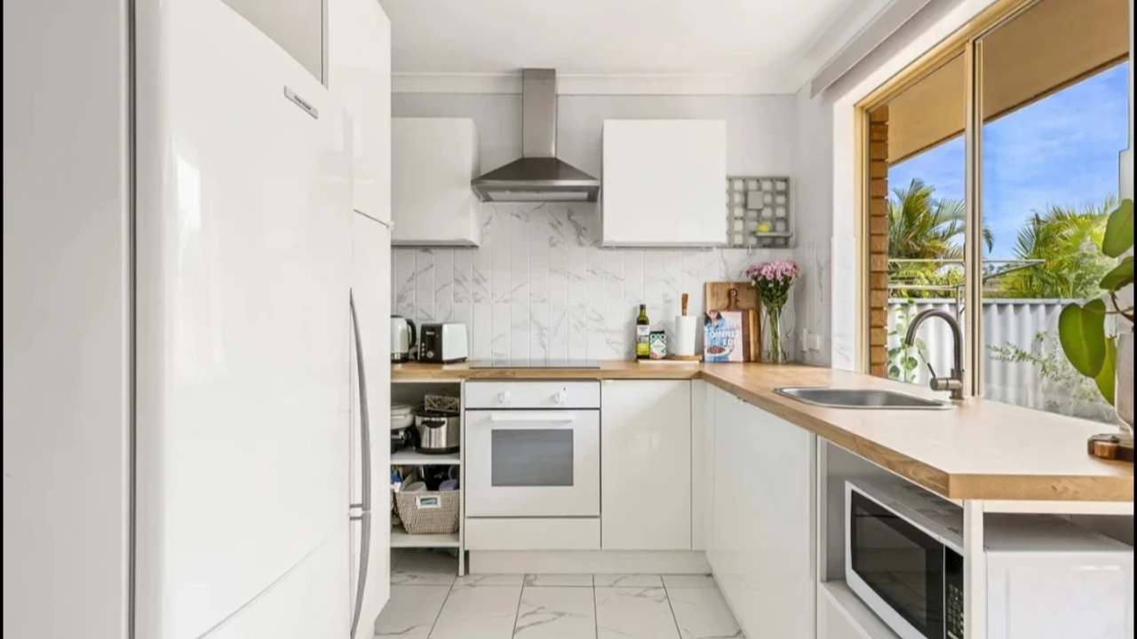 Unfurnished room in a share house