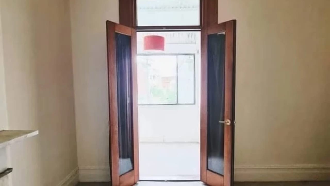 Unfurnished room in a share house