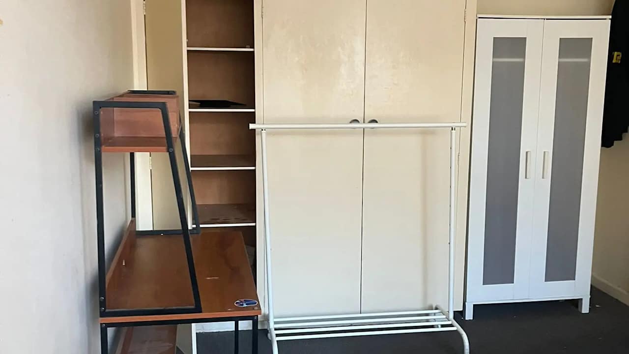 Furnished room in a flatshare