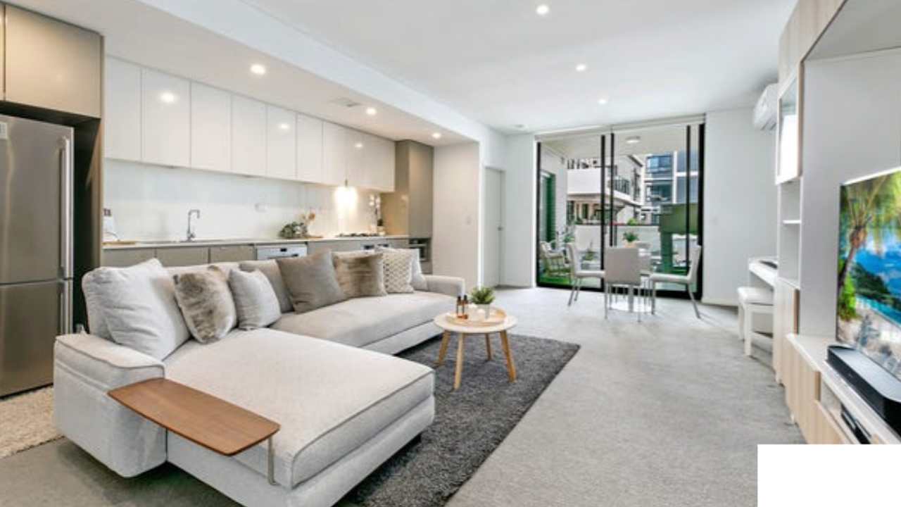 Furnished room with own bathroom