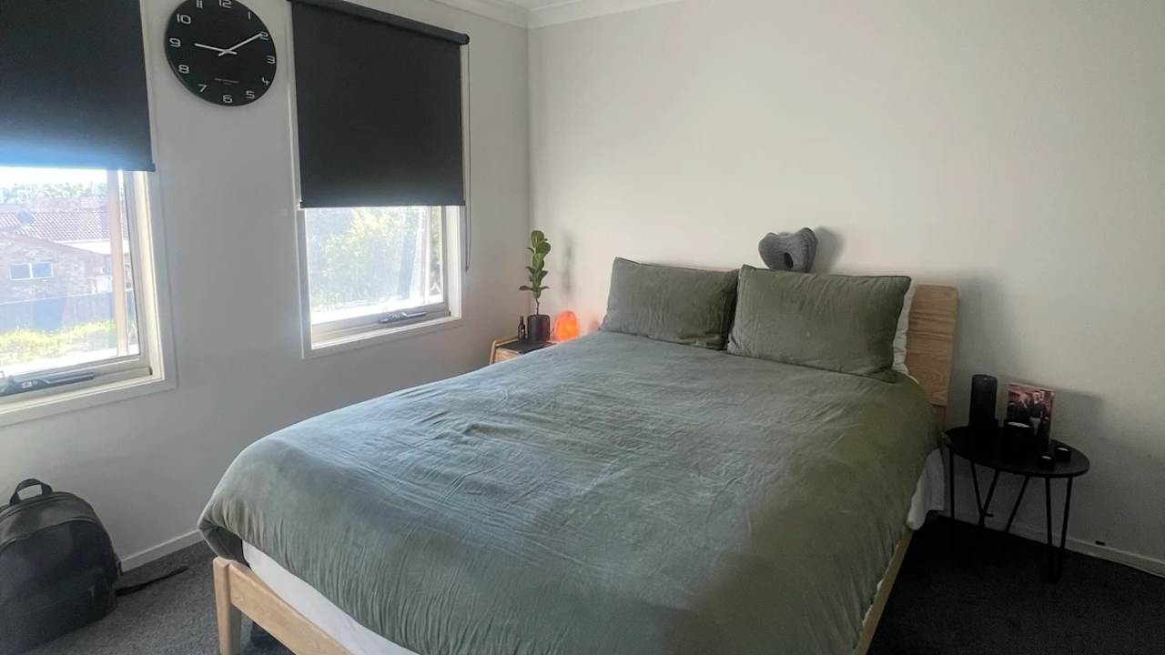 Room in a share house