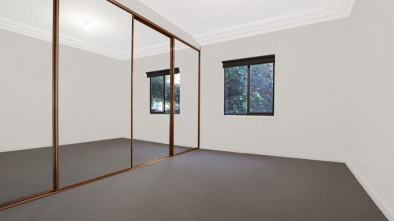 Room in a share house