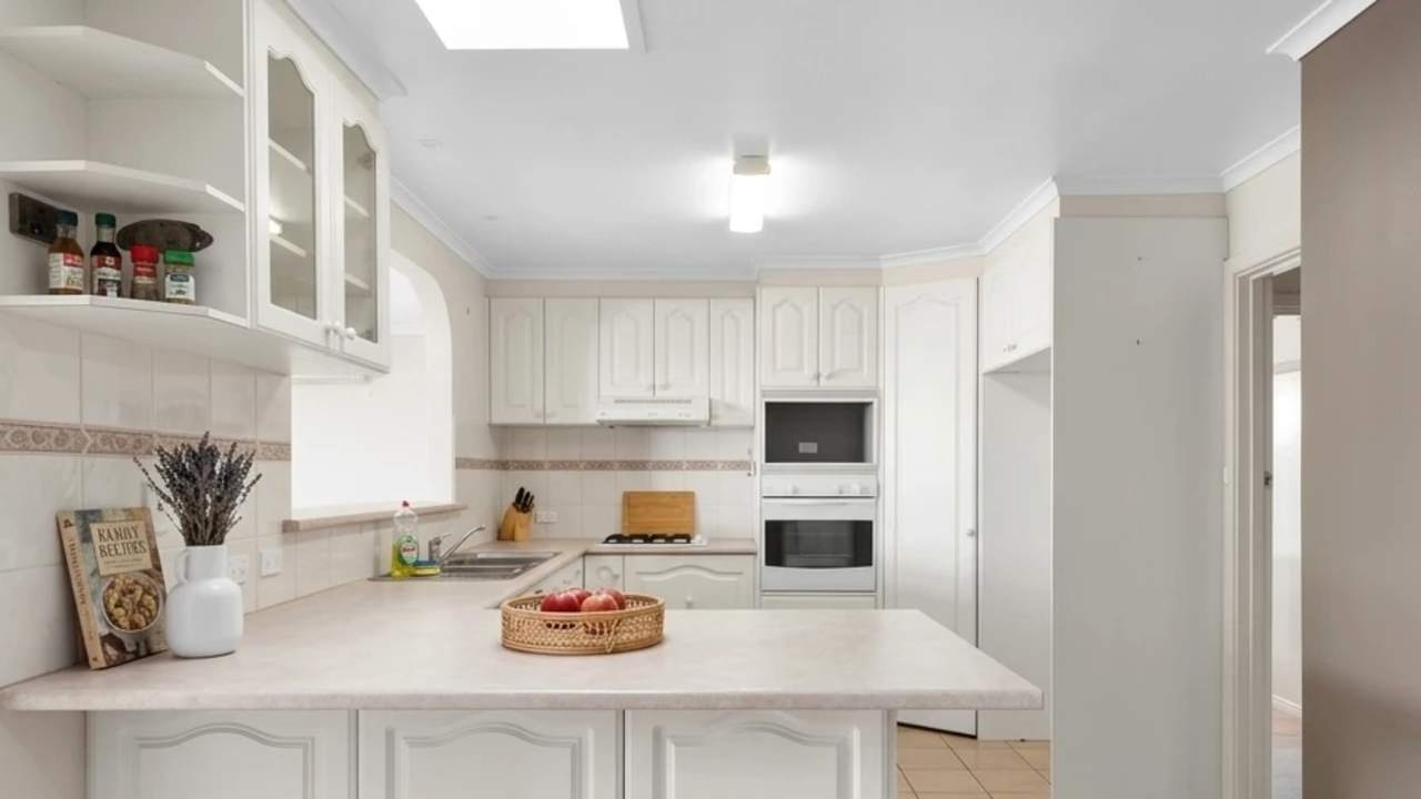 Whole property with 4 rooms for rent