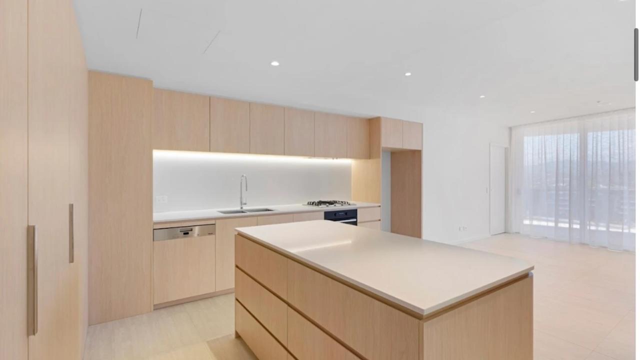 Unfurnished room with own bathroom