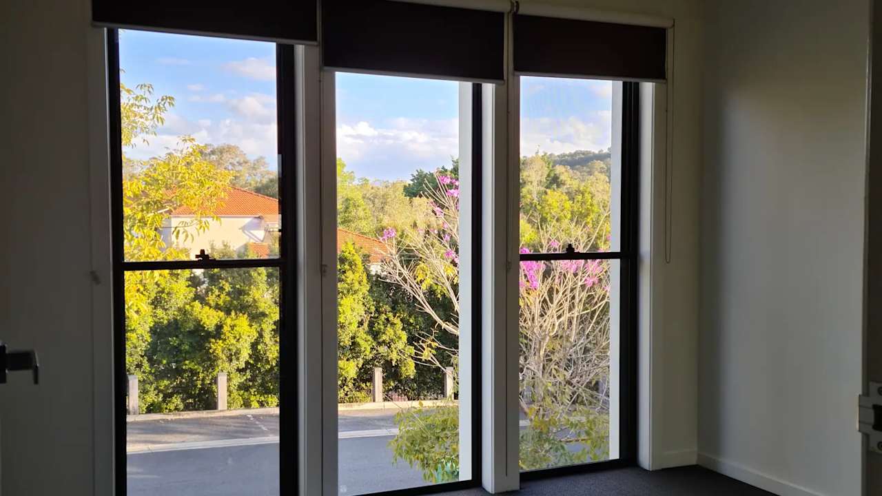 Unfurnished room with own bathroom