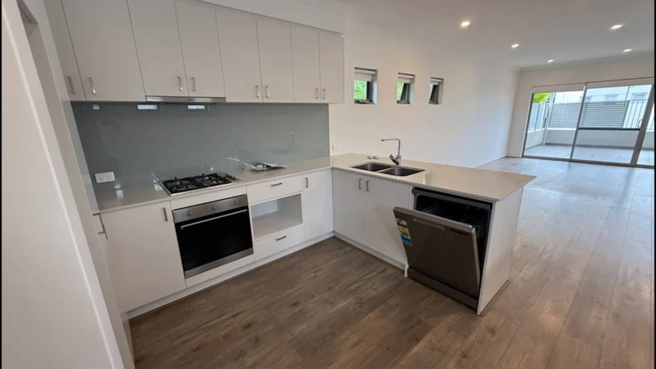 Whole property with 4 rooms for rent