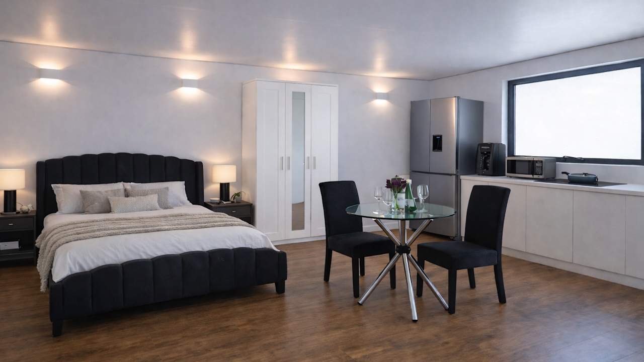 Furnished room studio flat for rent
