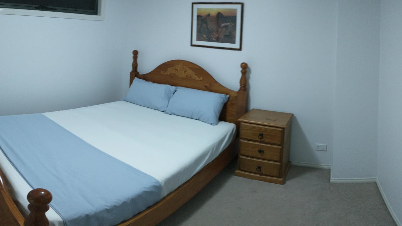 Room in a share house