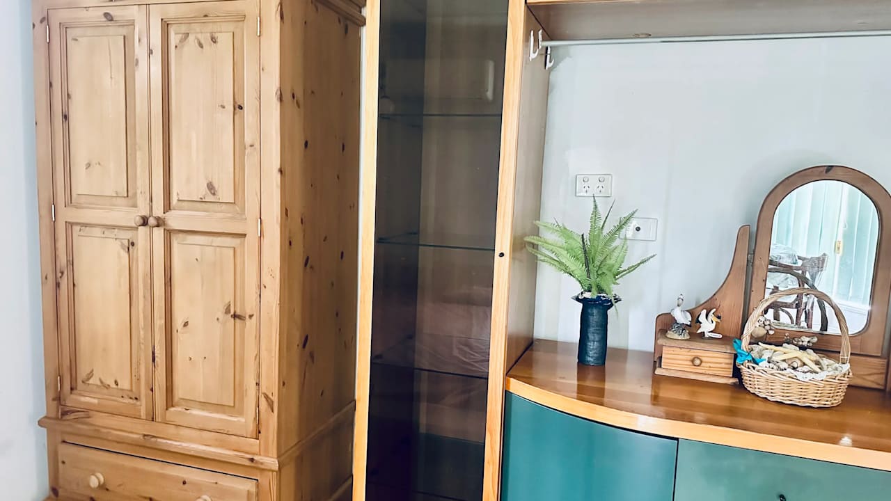 Furnished room in a share house