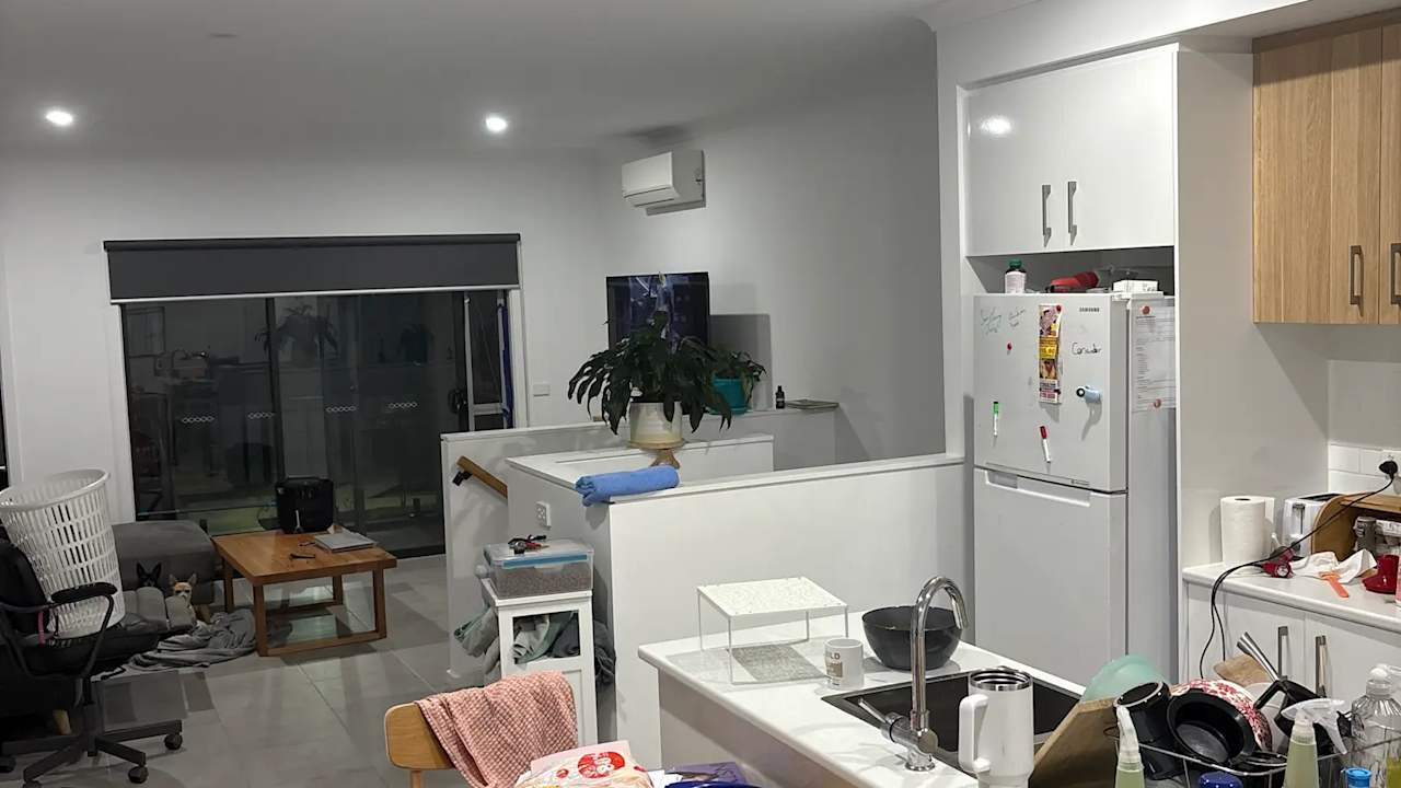 Unfurnished room with own bathroom