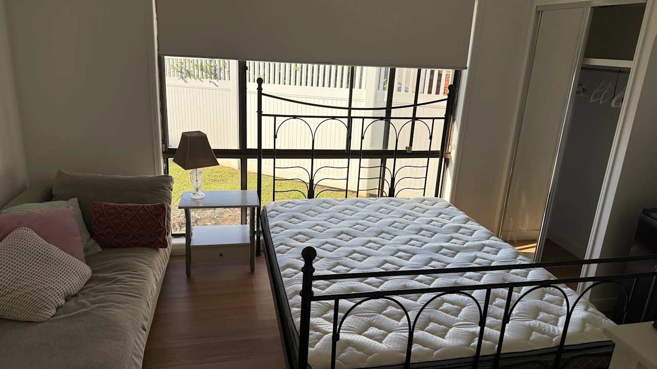 Furnished room with own bathroom
