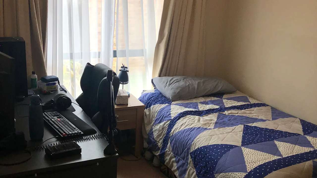 Unfurnished room in a share house