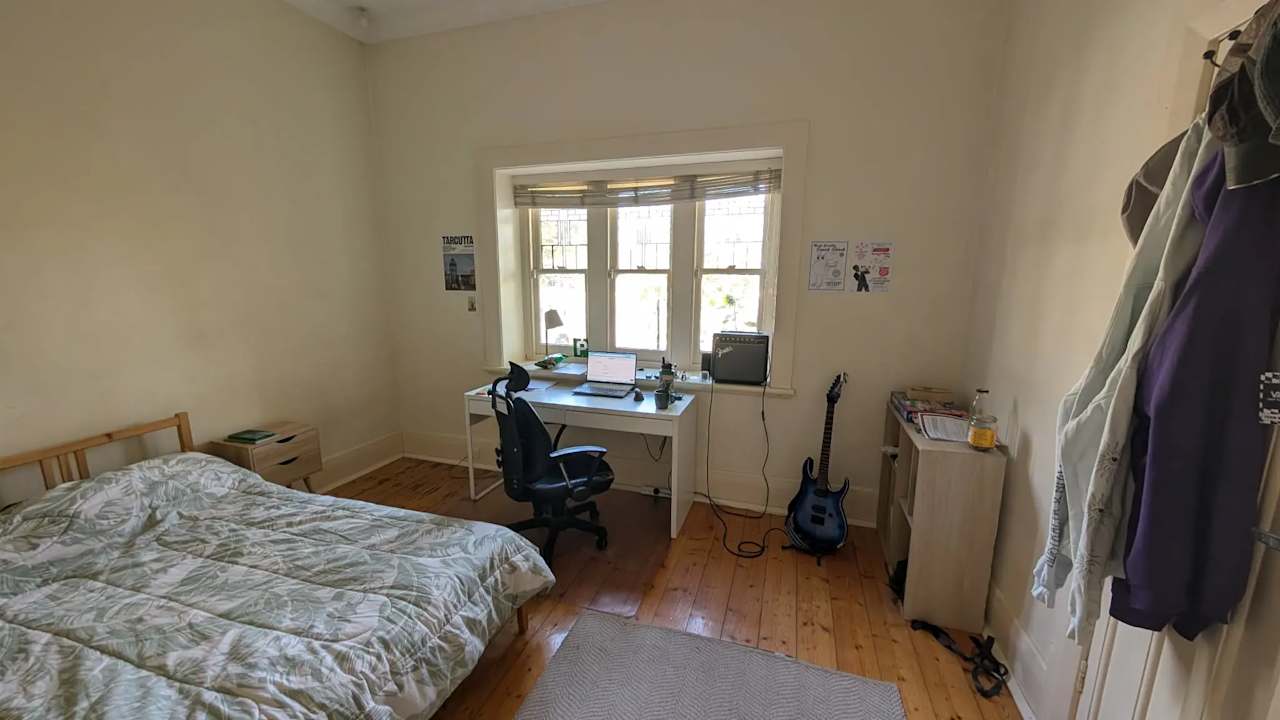 Furnished room in a share house