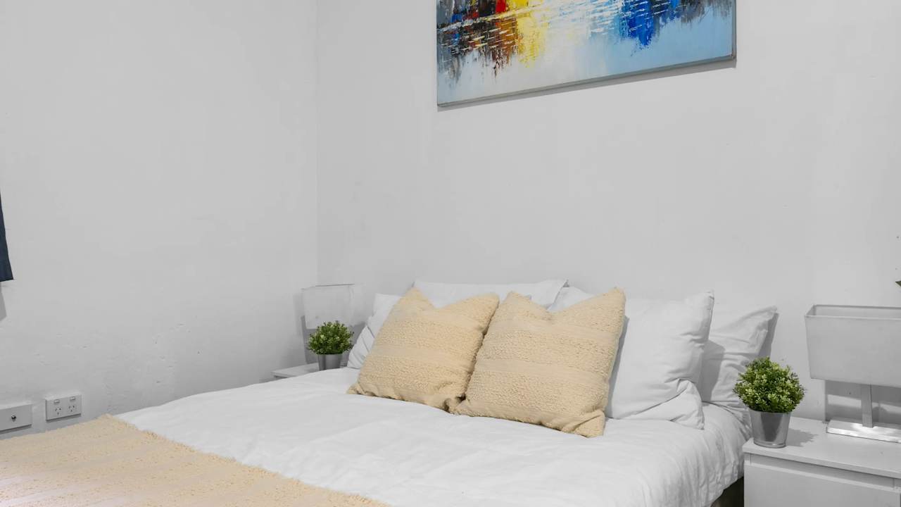 Furnished room studio flat for rent