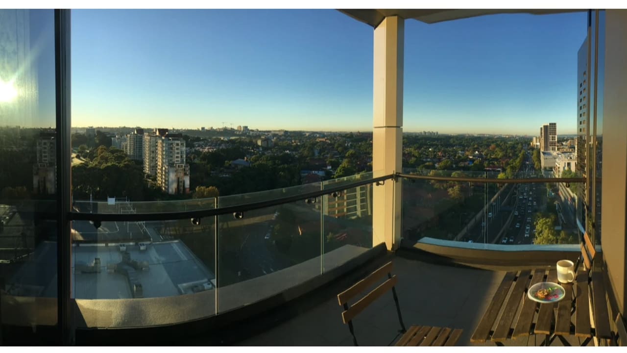 Furnished room in a flatshare