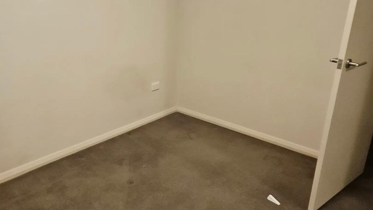 Unfurnished room with own bathroom