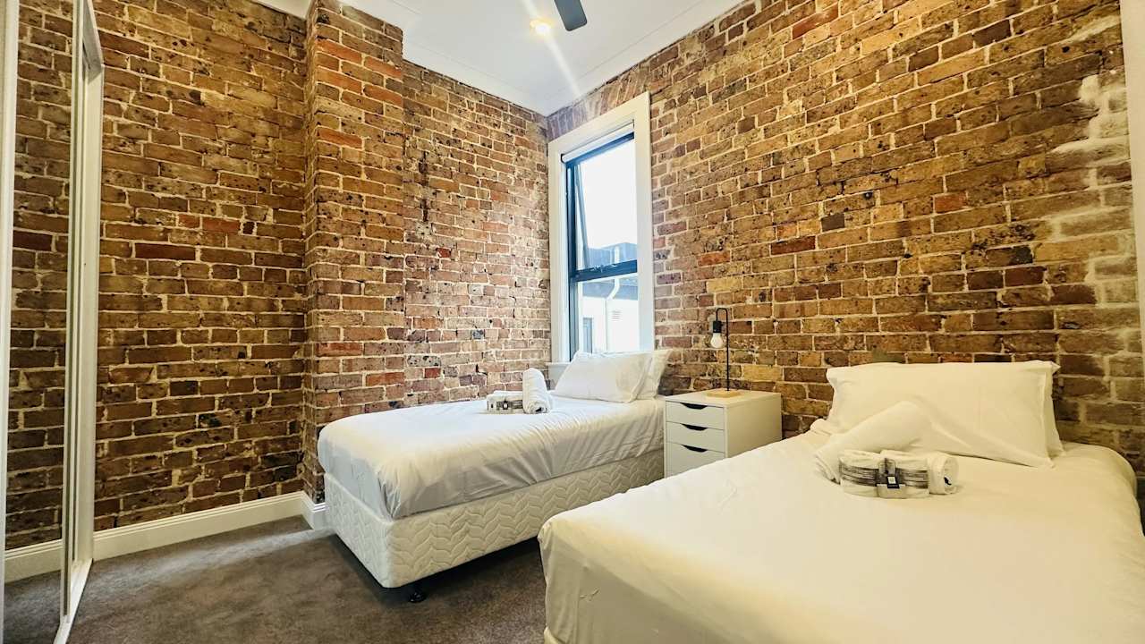 Furnished room in a share house