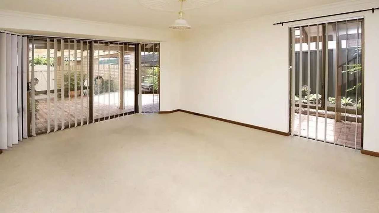 Room in a share house