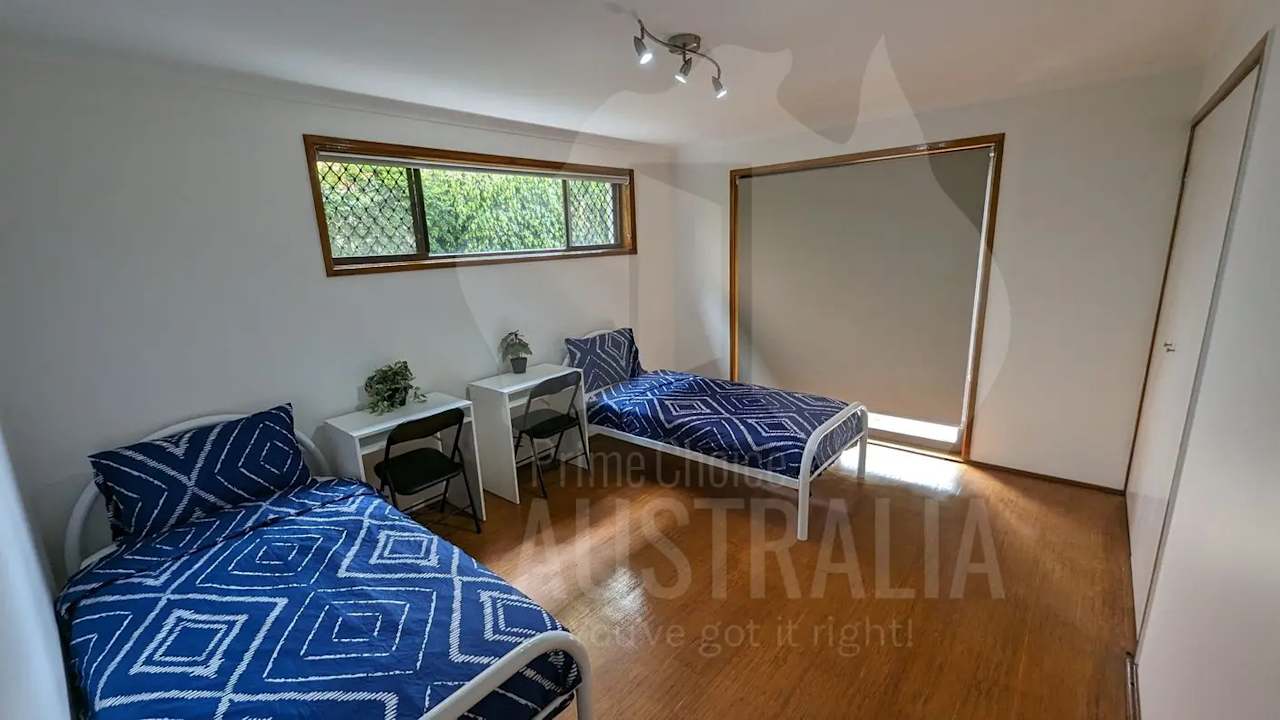 Furnished room in a share house