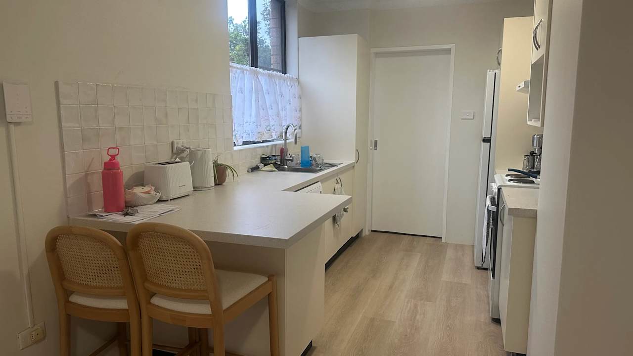 Furnished room in a flatshare