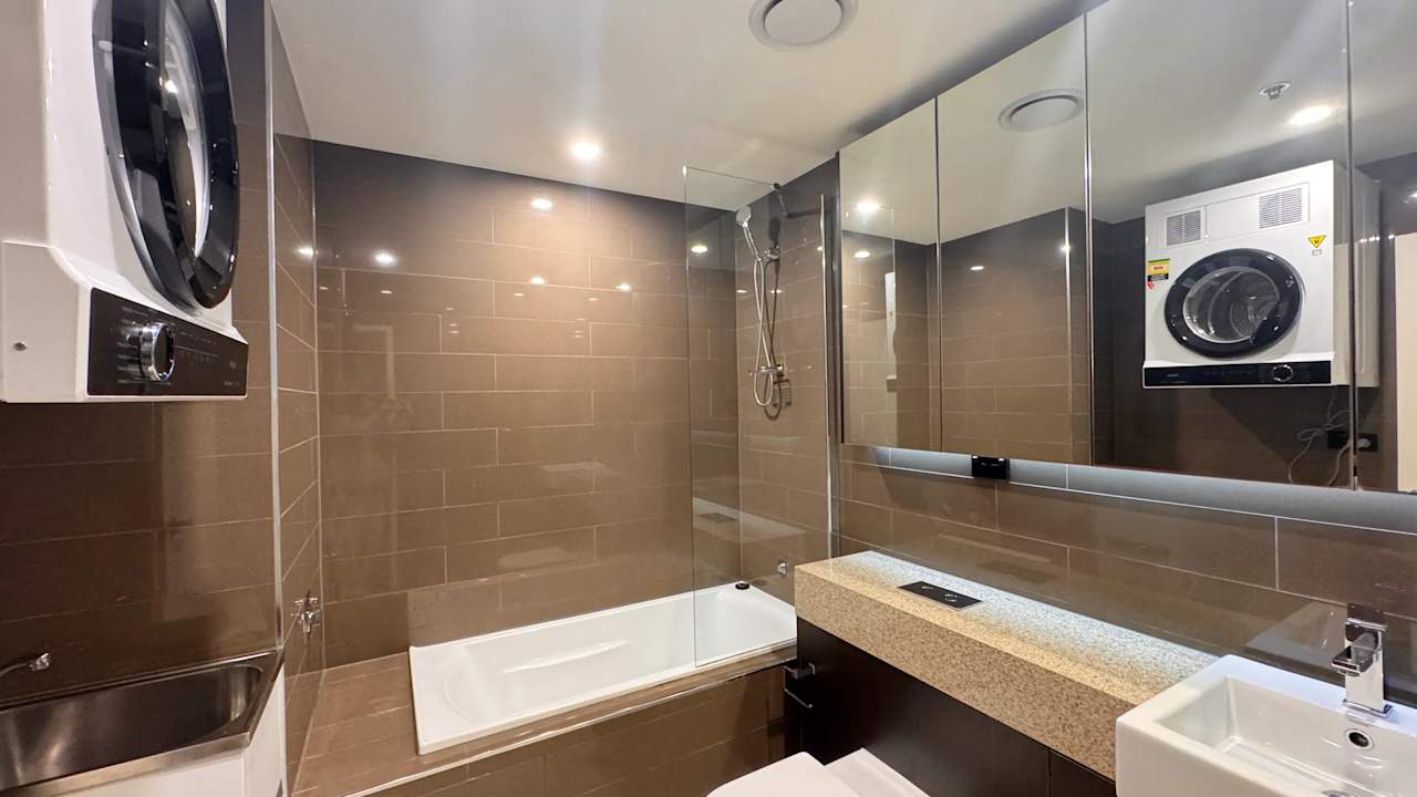 Whole property with 2 rooms for rent