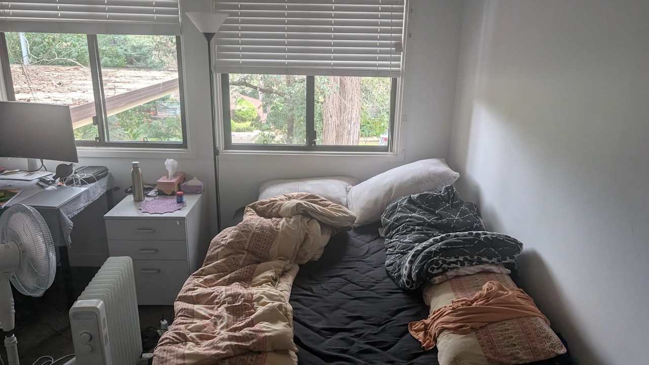 Furnished room in a share house