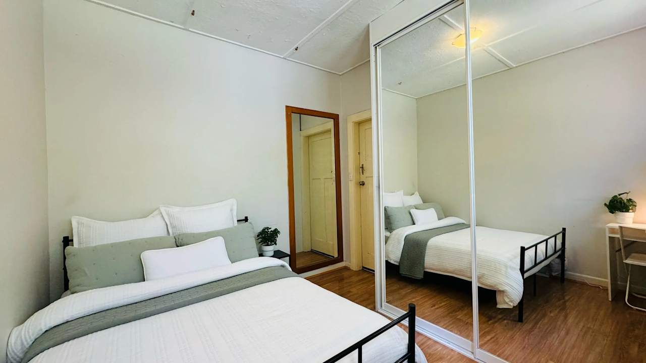 Furnished room in a share house